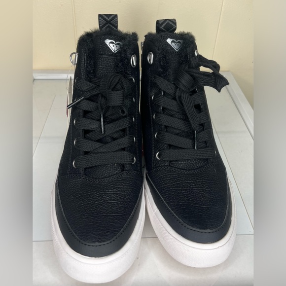 Roxy Faux Fur Ivan High Top Booties Size 9 NWT - Picture 2 of 3